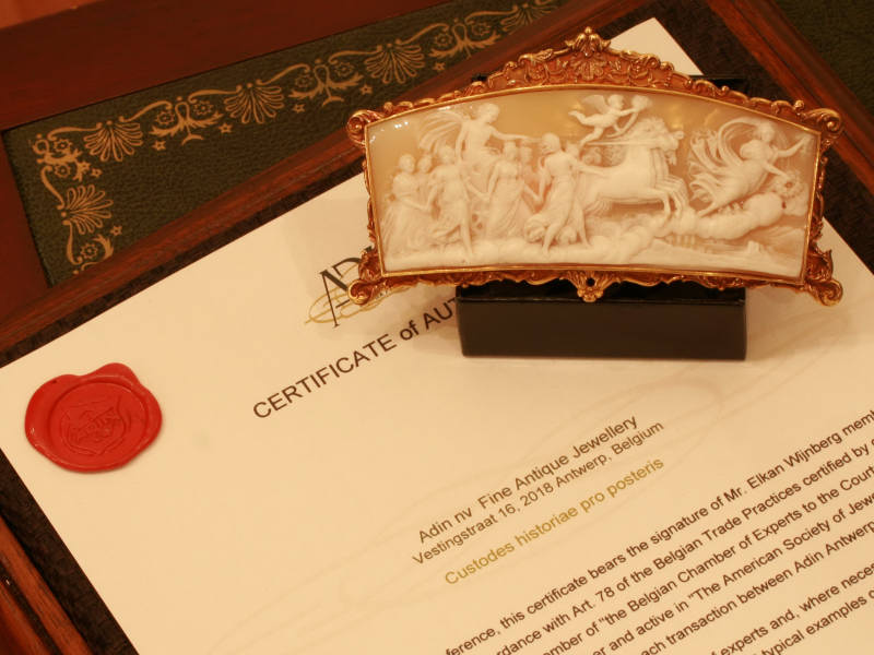 Superb Baroque style French cameo with gold mounting. A true collectors item! (image 14 of 16)